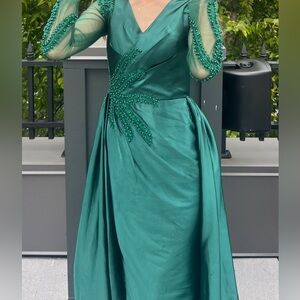 Green Evening Dress/Gown Size 2-4